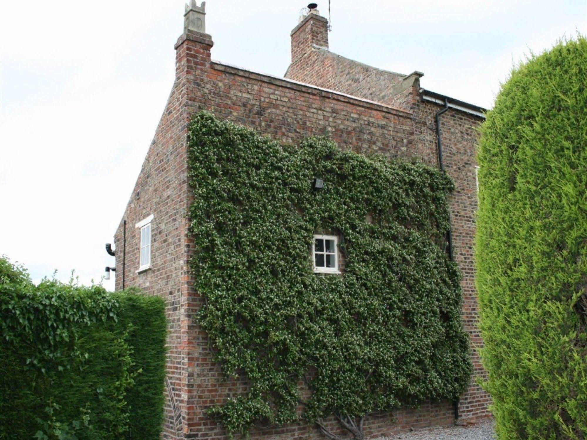 The Manor 4* York