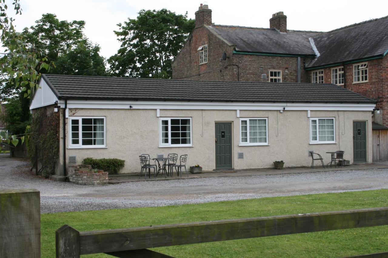 The Manor Bed & Breakfast 4*